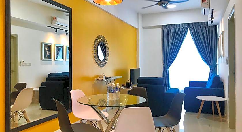 Sunset Seaview Vacation Condos @ Infinity Avenue