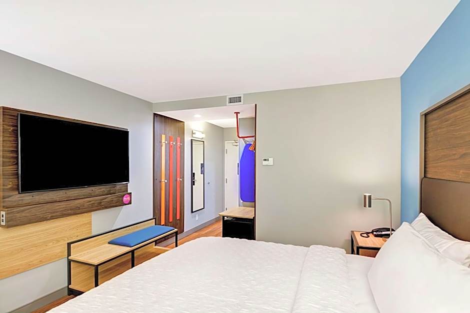 Tru by Hilton Shepherdsville Louisville South, KY