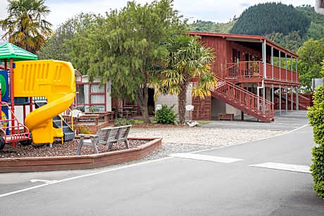 Nelson City TOP 10 Holiday Park