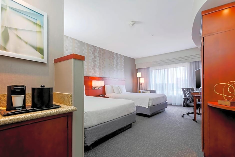 Courtyard by Marriott Dallas Arlington South