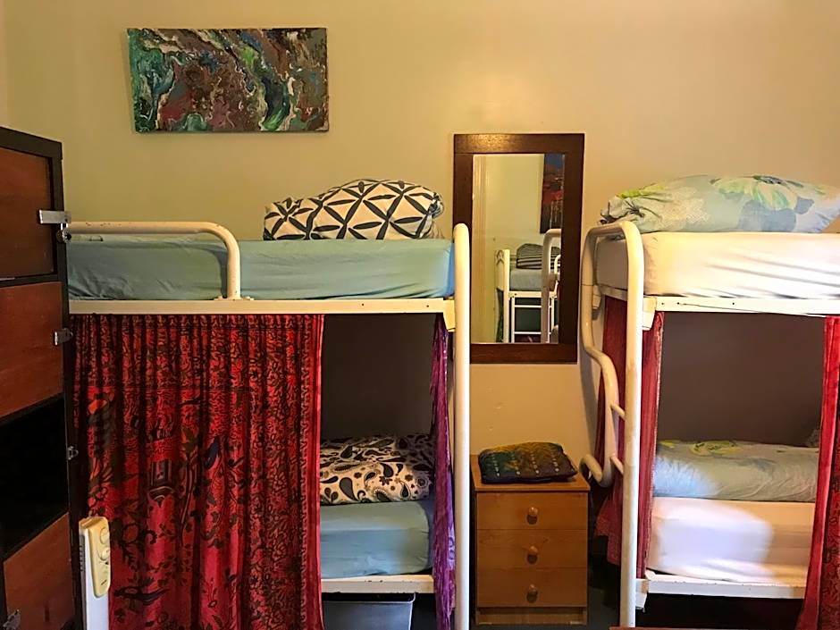 Flying Fox Backpackers