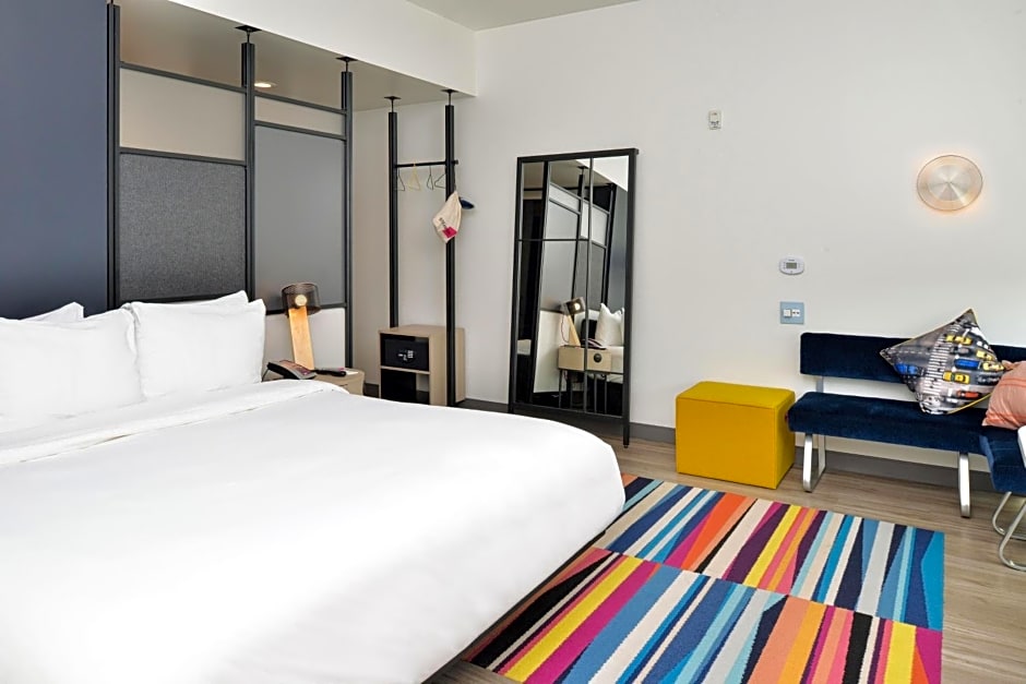 Aloft Charlotte Airport