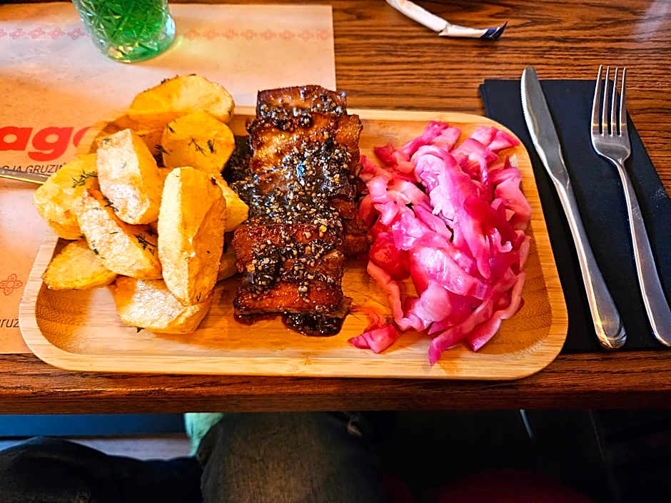 Hostel kamelarny dla seniorow z celodobowa opieka Wera