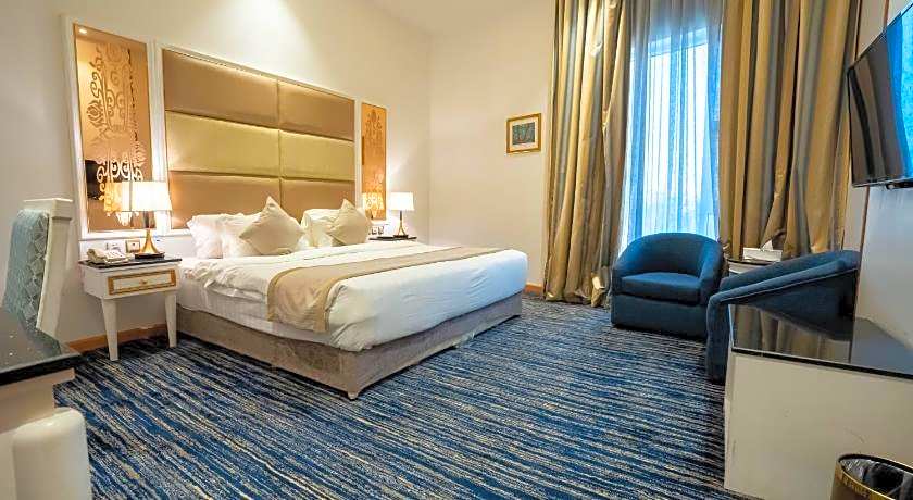 Platinum Alkhamseen Serviced Apartments