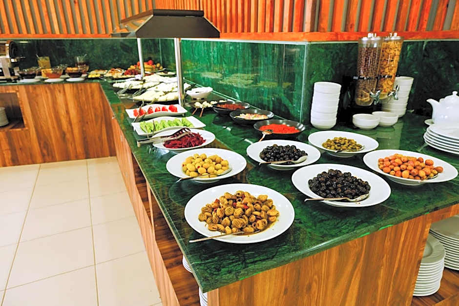 GRAND SALIZZE HOTEL