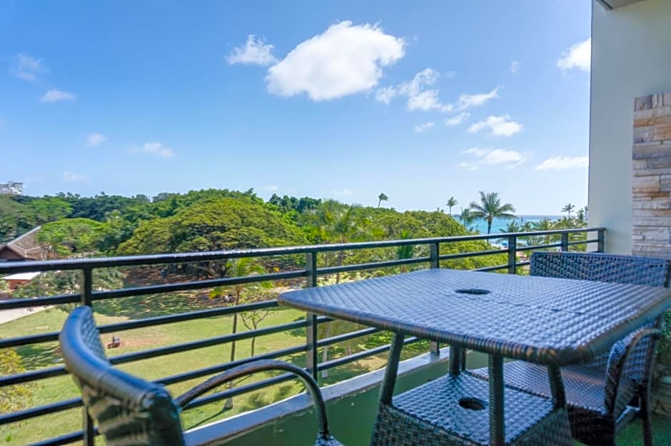 Castle Waikiki Grand Hotel