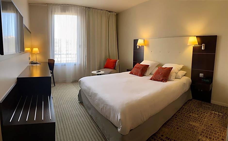 Mercure Aix-en-Provence La Duranne Gare TGV
