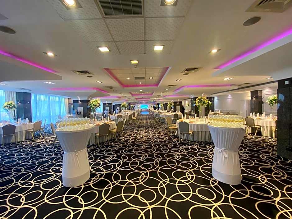 Business Hotel Conference Center & Spa