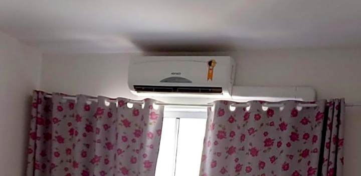 APARTAMENTO 10 min de CRICIUMA em IÇARA-SC - 2 quartos - 3 Ar-Condicionado split - Cozinha equipada - Banheiro - Garagem coberta e Wi-Fi - Anfitriã Superhost no BnB