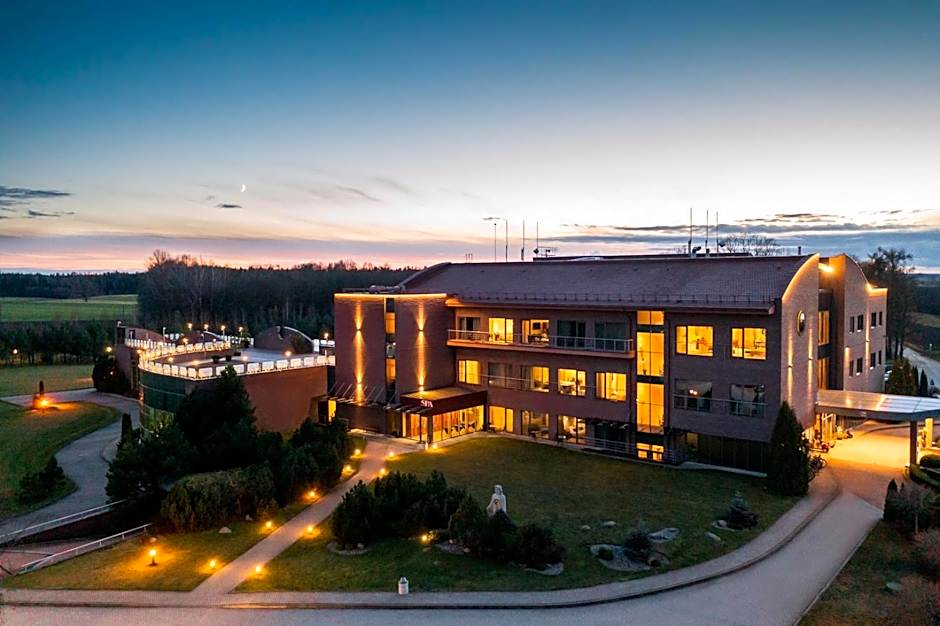 Harmony Park Hotel & SPA — 43 fotoğraftan 1. fotoğraf