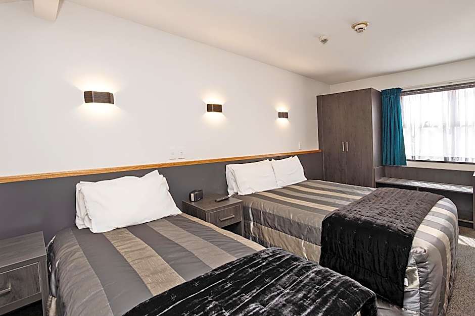 Balmoral Lodge Motel