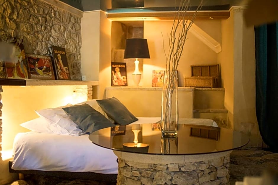In Provence Hôtel - Expérience Atypique