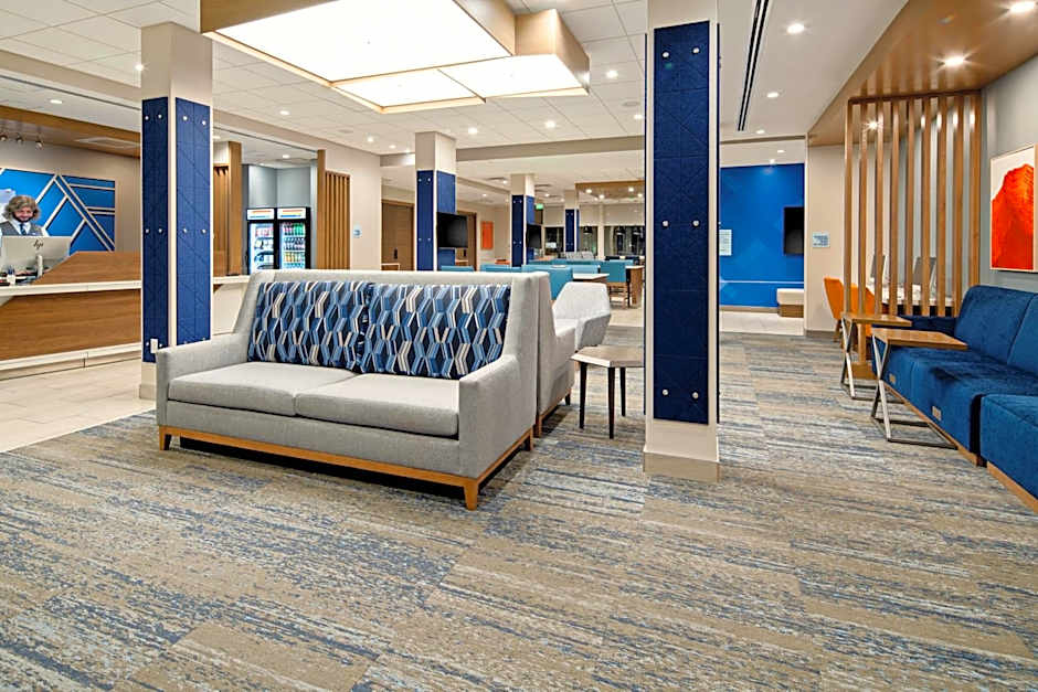 Holiday Inn Express & Suites - Palm Desert - Millennium By IHG