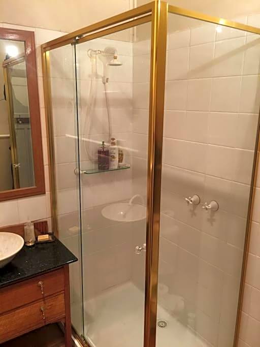 Manderley Park Farmstay B&B