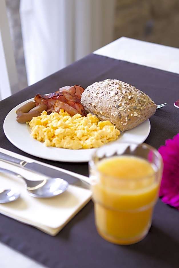 Oca Ribeira do Porto Hotel