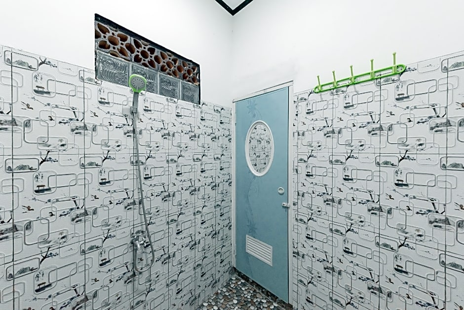 RedDoorz @ Geopark Ciletuh Sukabumi