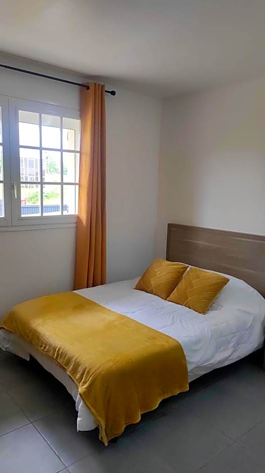 Appartement 1 , DISNEYLAND - PARKING GRATUIT - MAISON DES PLATANES