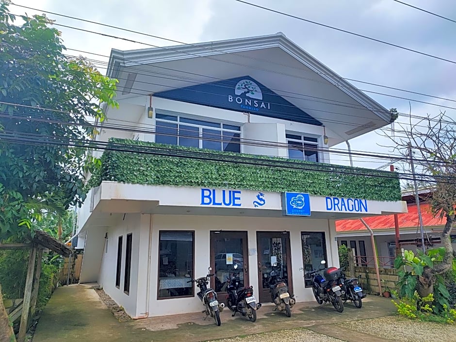 Bonsai Jacuzzi Suites