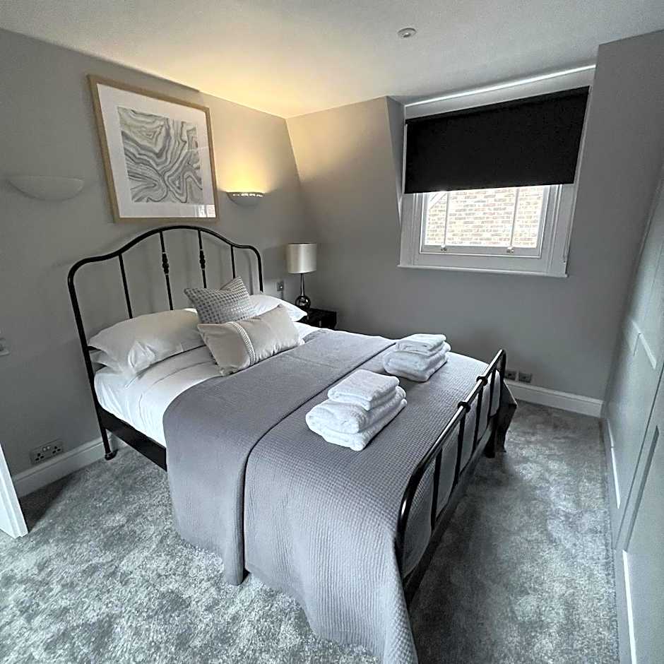 One Warwick Park Hotel