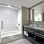 Home2 Suites by Hilton Milwaukee Downtown