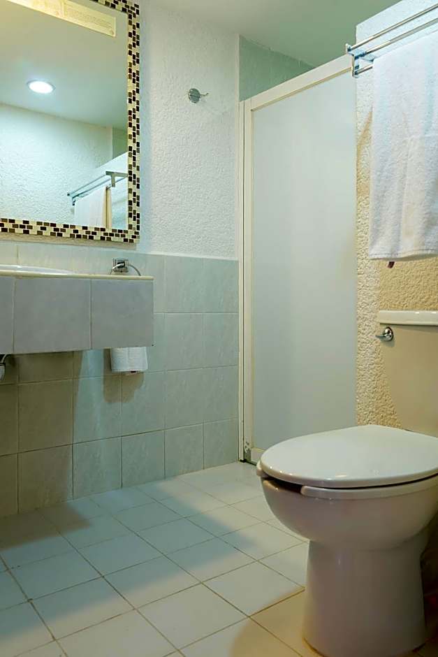 Hotel y Suites Nader