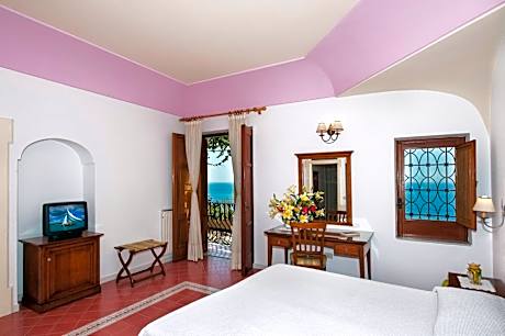 Basic Double or Twin Room