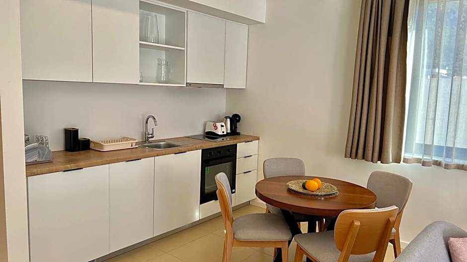 Sunraf Luxe Apartments