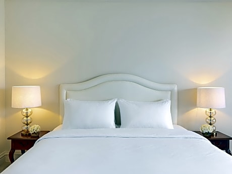 Bungalow Garden View