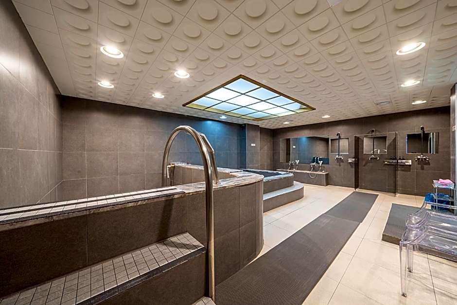 KNox Hotel