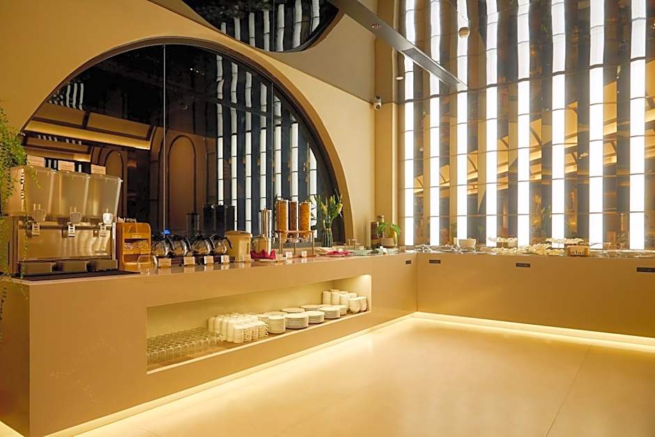 The Iris Signature Hotel and Spa
