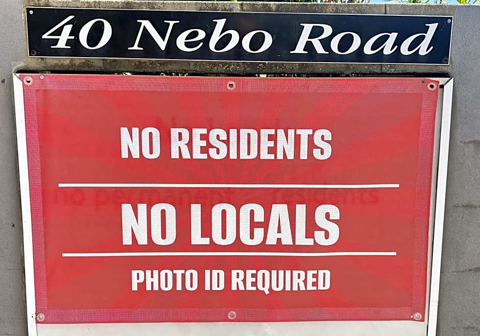 Country Plaza Motor Inn