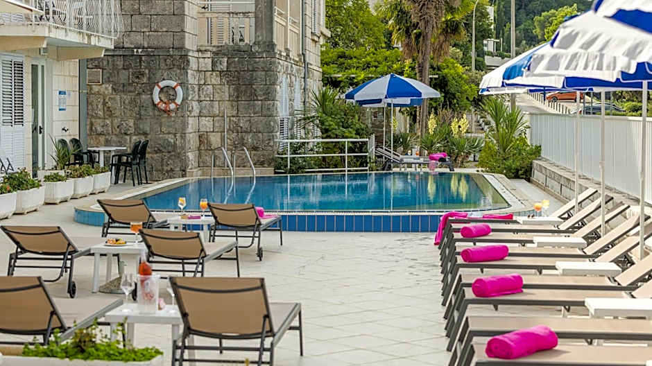 Hotel Komodor
