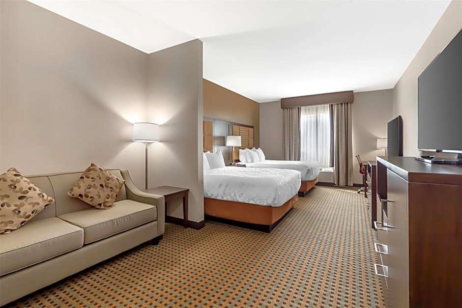 Best Western Plus Hinton Inn & Suites