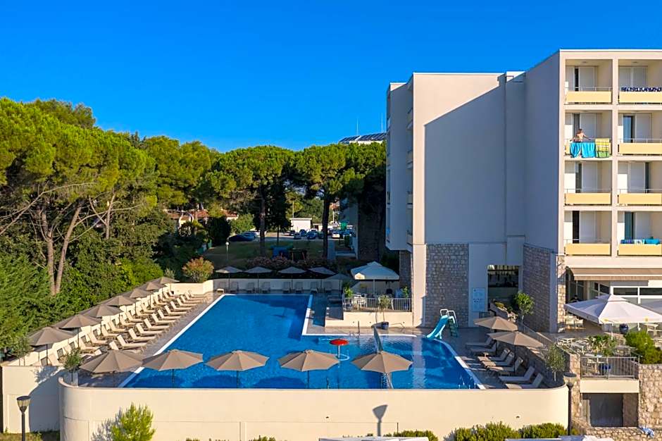 Family Hotel Adria - All inclusive