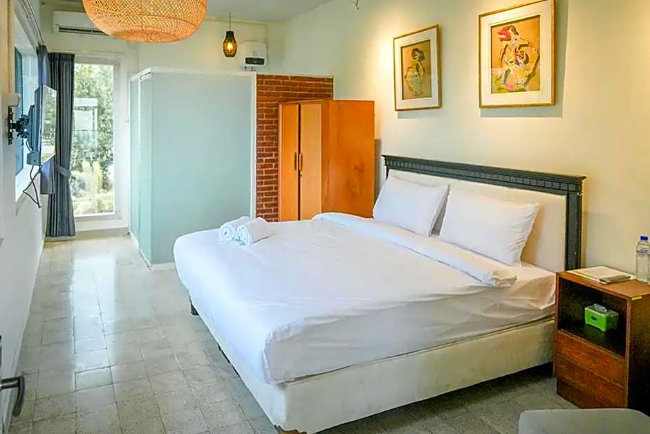 Urbanview Wisma Nirwana Tretes by RedDoorz