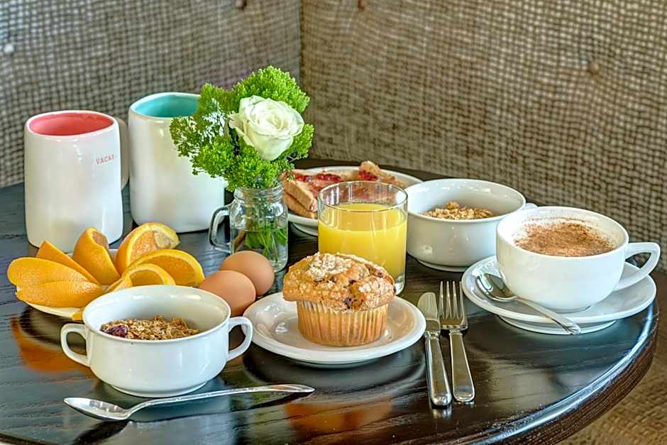 The Garrison Hotel & Suites Dover-Durham, Ascend Hotel Collection
