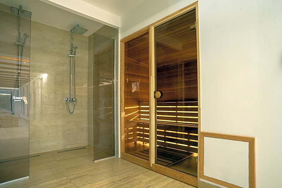 Hotel Enigma