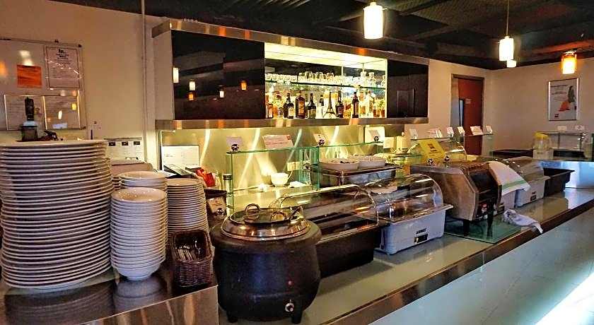 ibis Hong Kong North Point Hotel