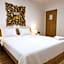 Monte Carlo Palace Rooms