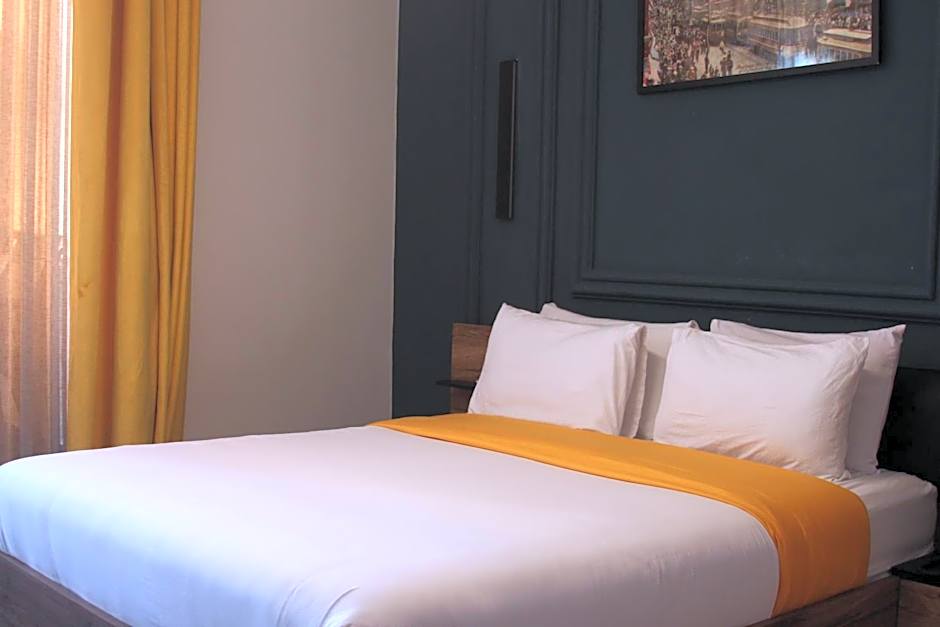 The Hotel Syracuse