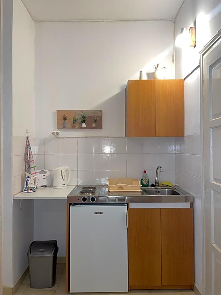 Villa Gelly's Studios