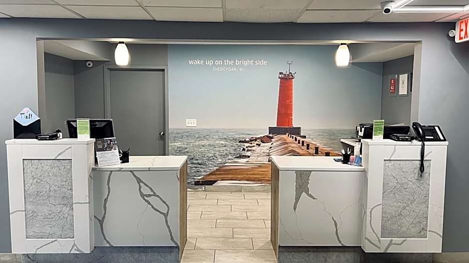 La Quinta Inn & Suites by Wyndham Sheboygan