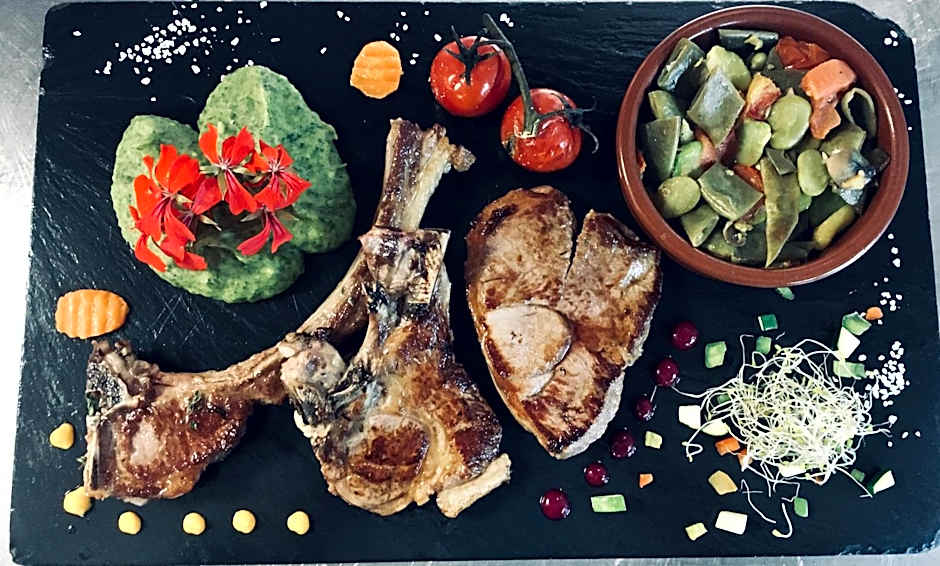 Logis Hôtel & Spa Les Autanes