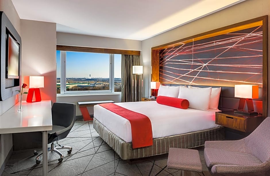 Crowne Plaza JFK Airport New York City, an IHG Hotel