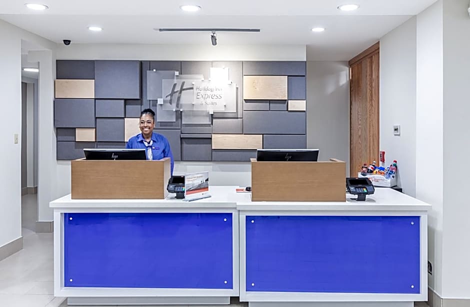 Holiday Inn Express & Suites Baton Rouge East By IHG
