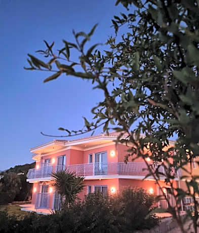 Julietta Suites