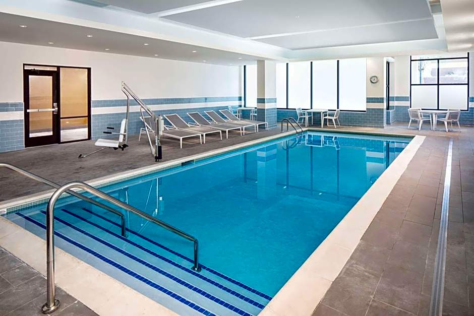 Hyatt Place Mount Pleasant Towne Centre