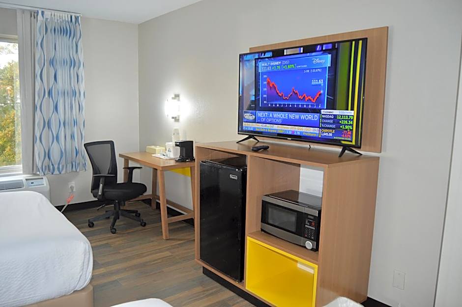 Days Inn by Wyndham Marietta-Atlanta-Delk Road