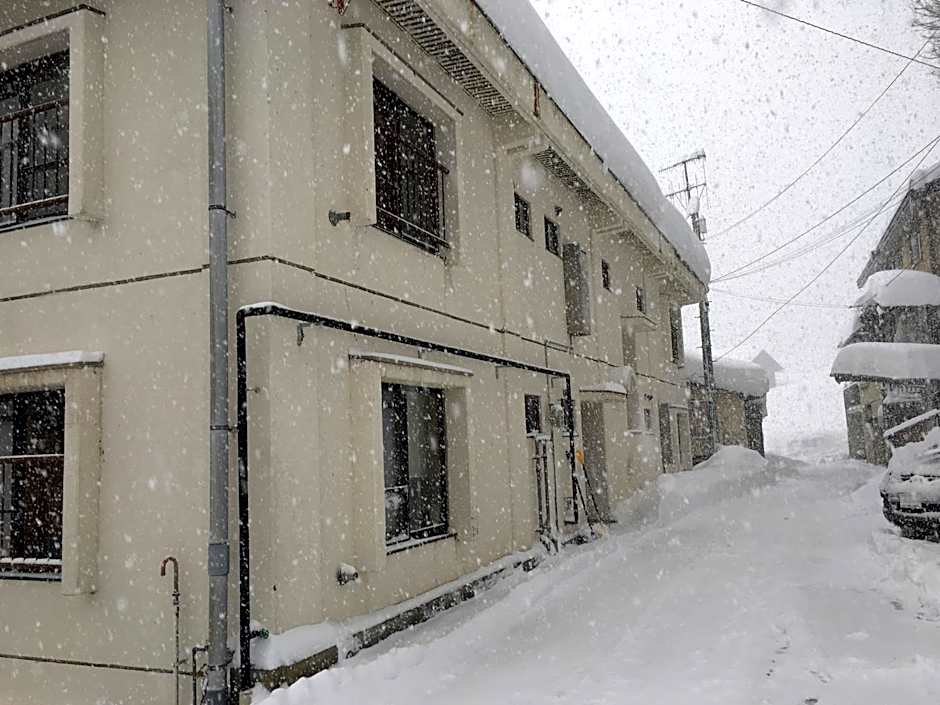 Nozawa Onsen BASECAMP