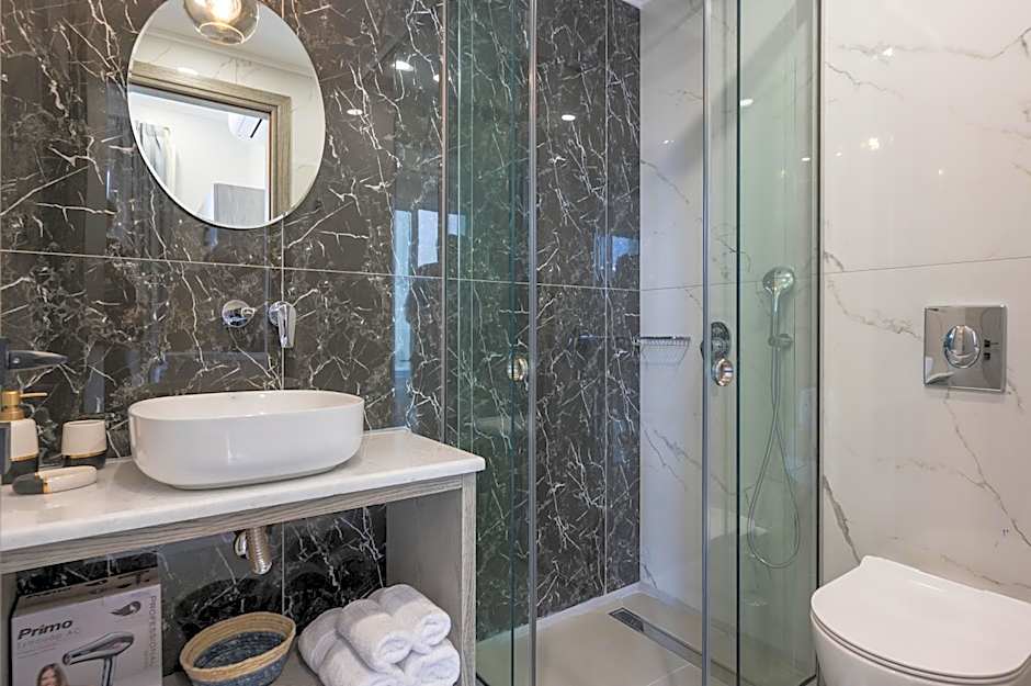 Alexia Seaview Apartments